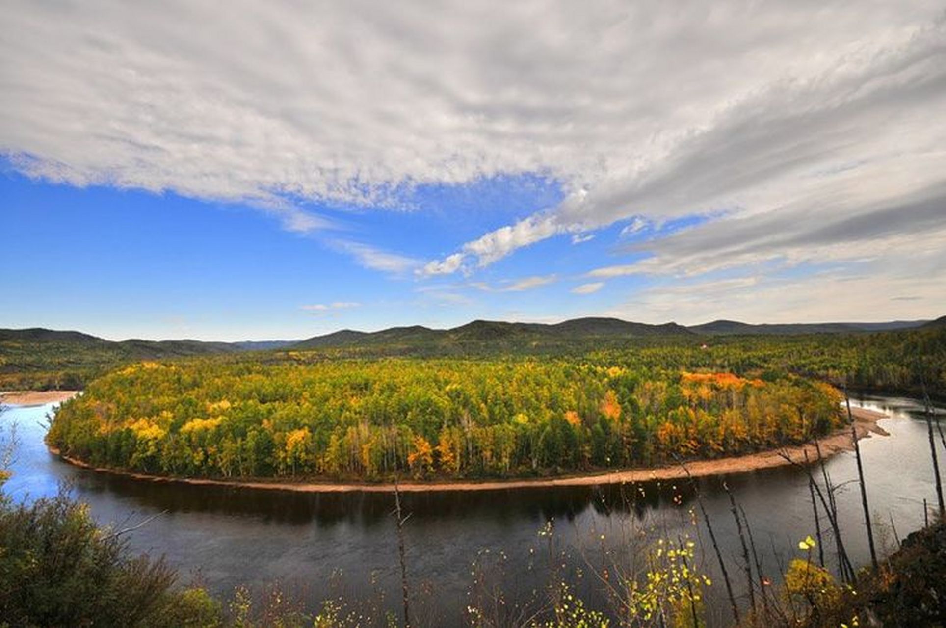 你见过一望无际的大草原吗?你看过成群结队的牛羊吗?