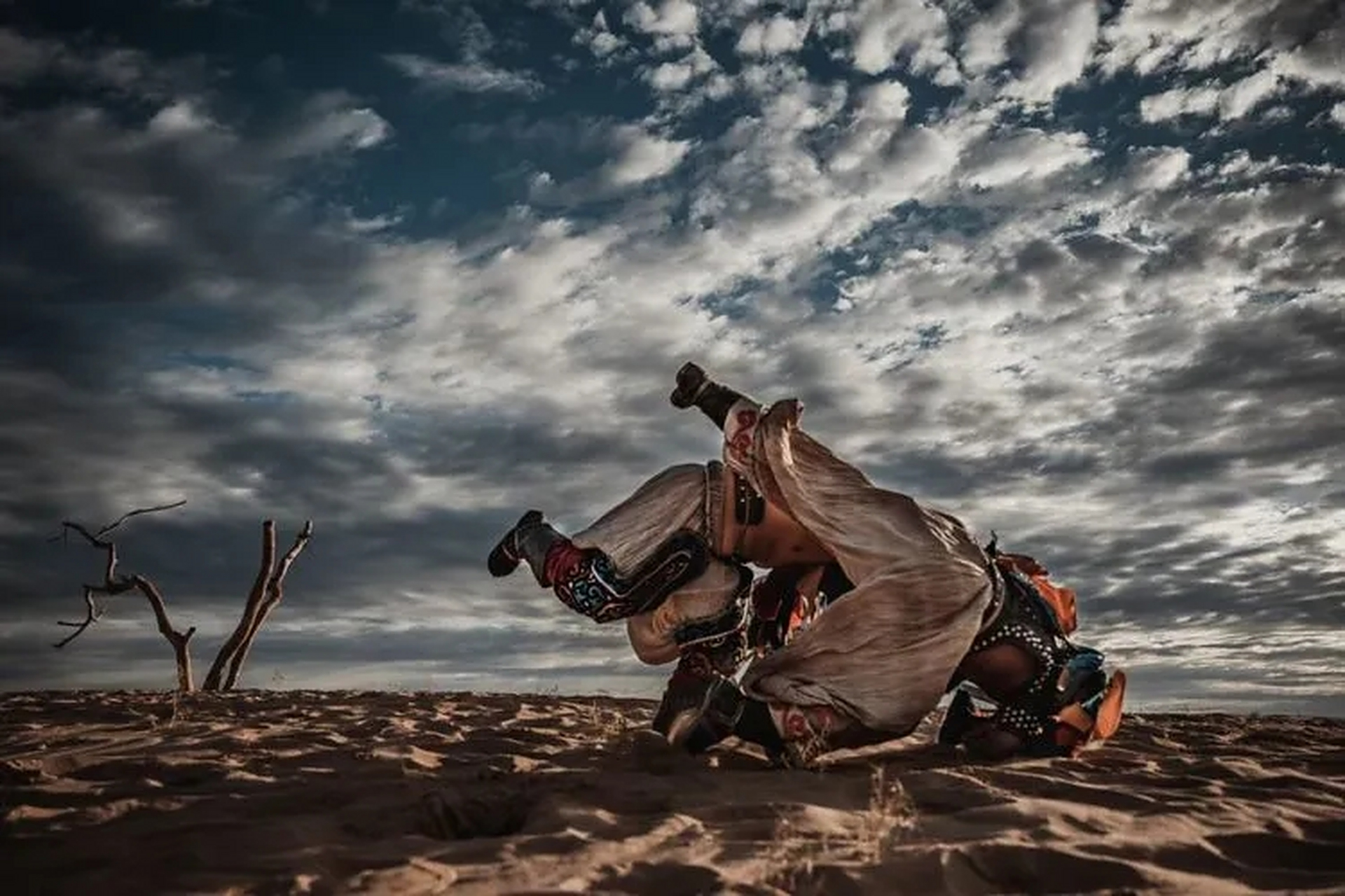宝古图沙漠旅游区位于奈曼旗北部,科尔沁沙地腹地,是东北最大的沙漠.