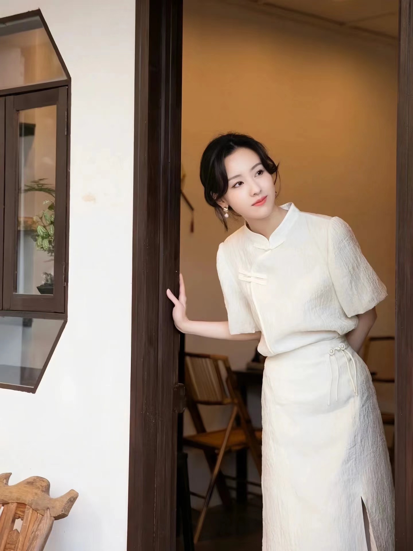 1,萧亚轩分手和亲人离世对她打击还蛮大的  2,c姓女星私下喝 沐小白的