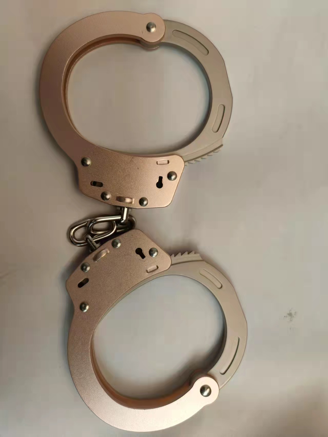 玫瑰金手铐,新款警用装备,单装备