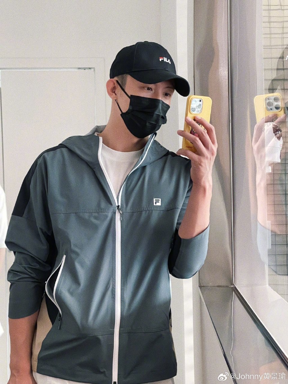 哥戴棒球帽真的很帅,各种帅!怎么形容呢,就是比渔夫帽好看十倍!