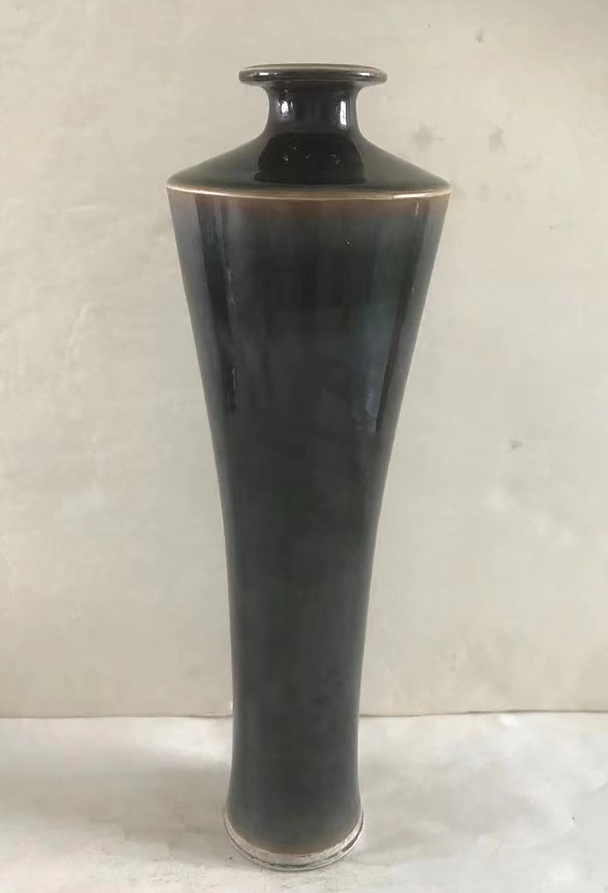 浑源窑黑釉梅瓶