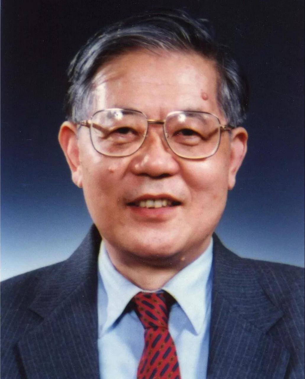 致周光召  申时应二听君诲,至酉觉瞑小大千 回声罗布今犹在,我与周公