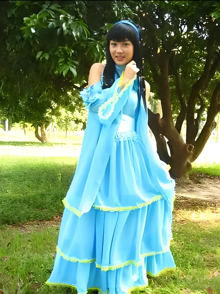 游乐,你总是问小蓝和小月以前的关系有多好,是不是也是想多了解一点