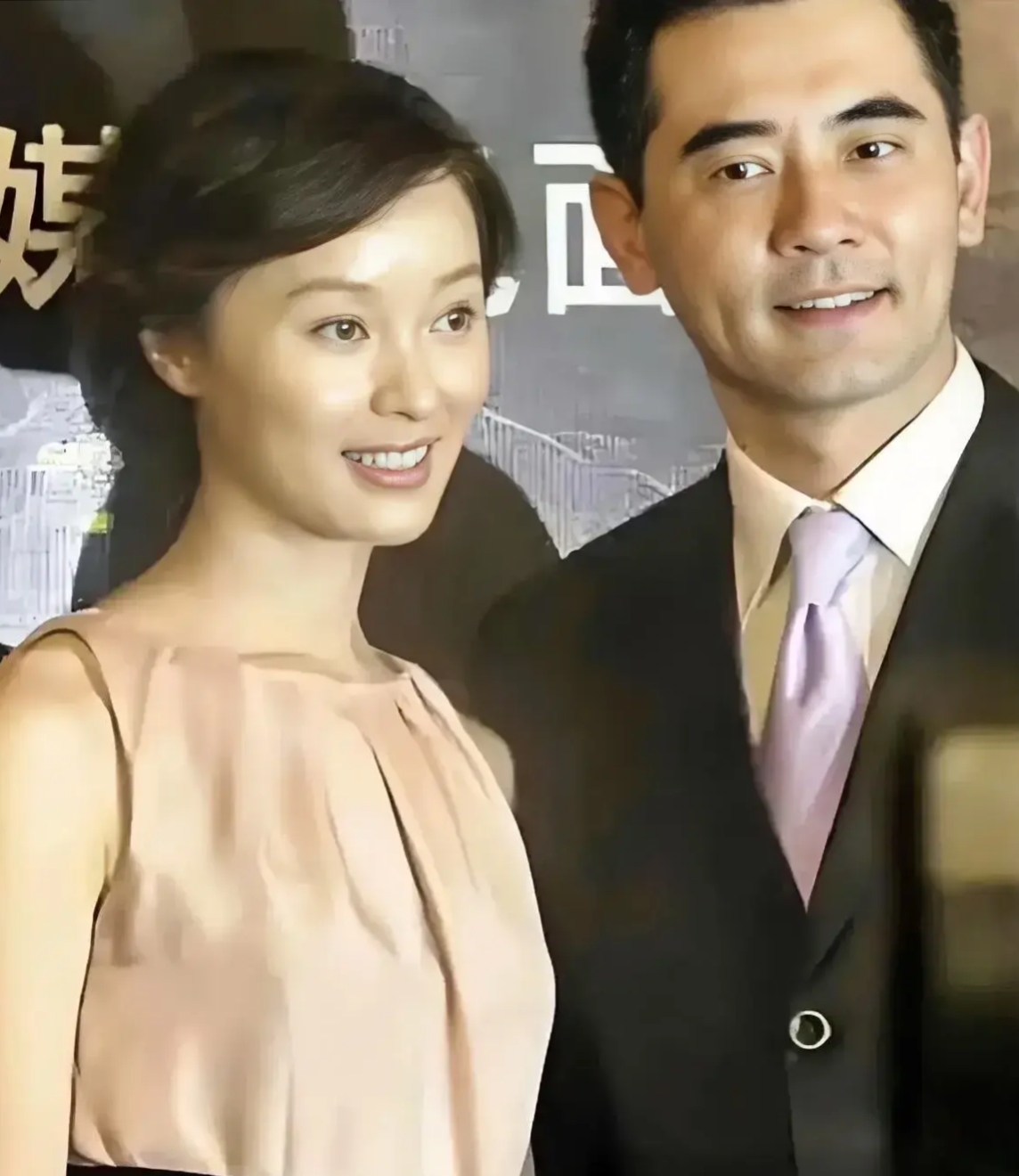 52岁的演员吴越,一直专注于演艺事业,为观众带来了许多精彩的作品