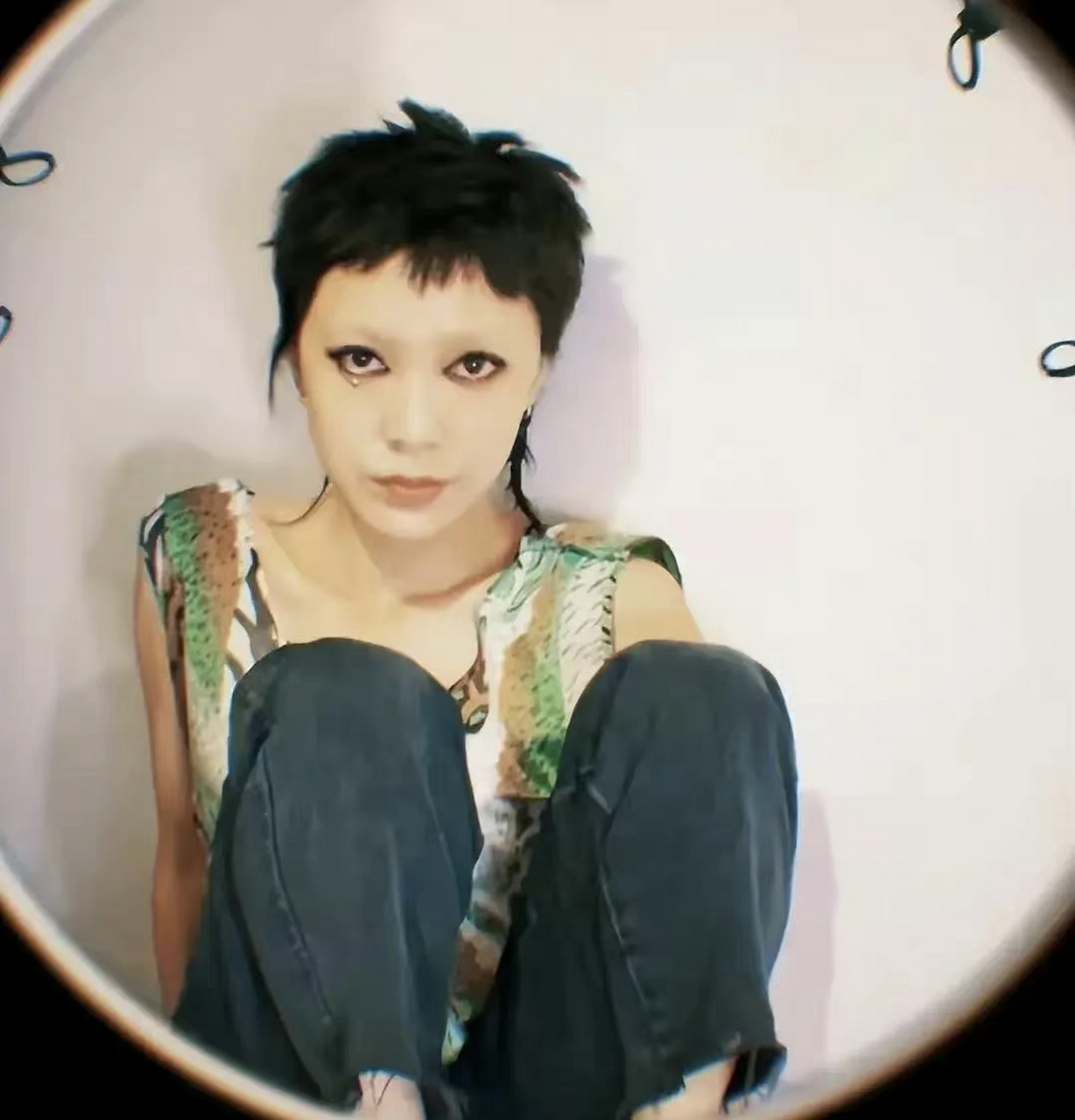 领动计划# 没有眉毛的郭采洁,看着有点让人渗得慌啊…