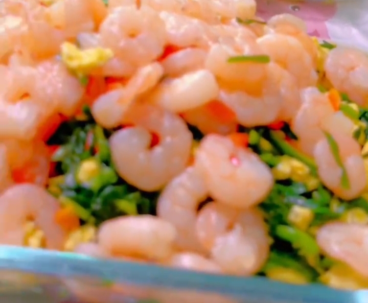 虾仁韭菜,炖豆角,大碴粥