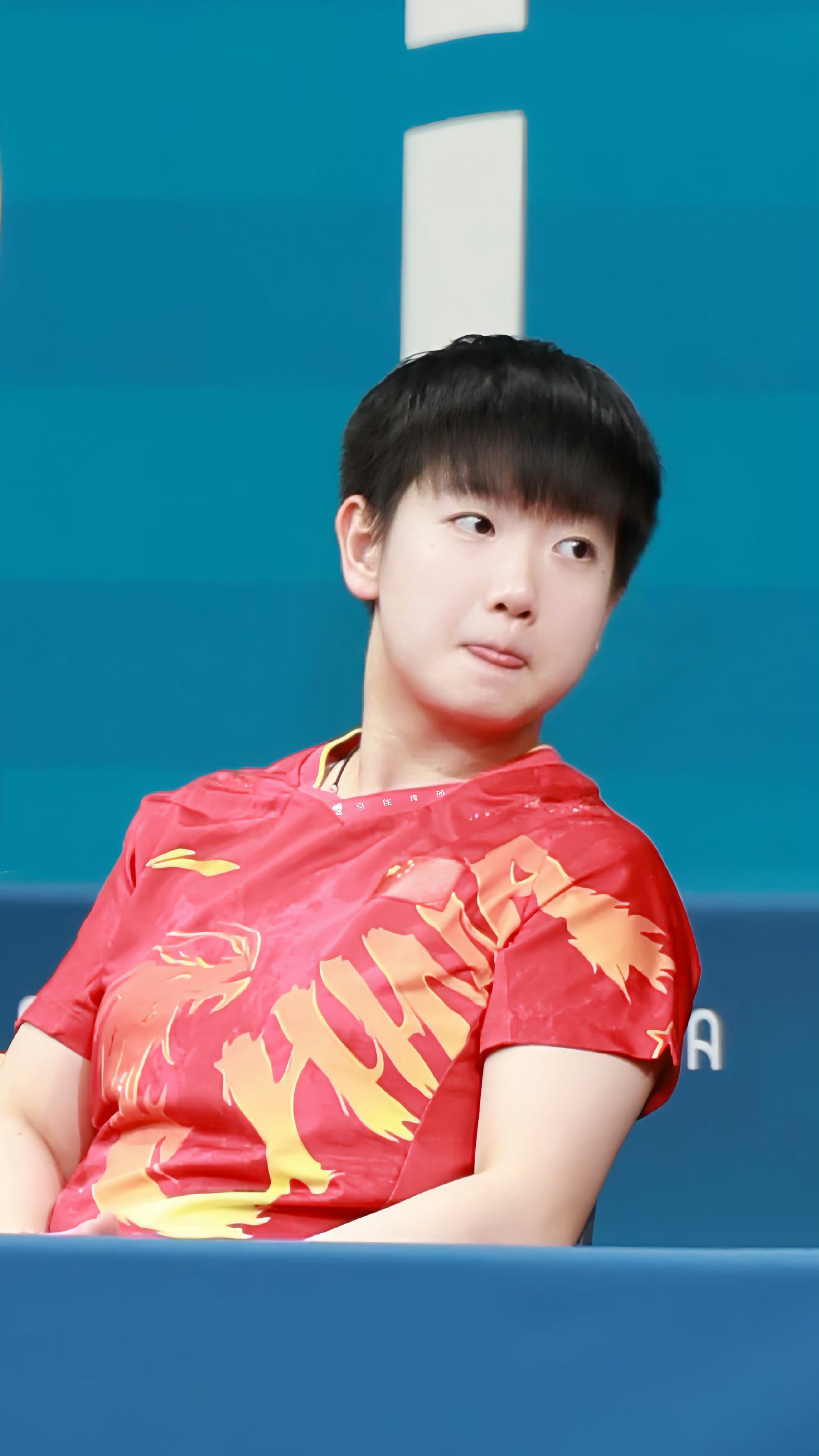 私底下的孙颖莎,各种表情包呼之欲出,让人忍俊不禁,哈哈哈哈!