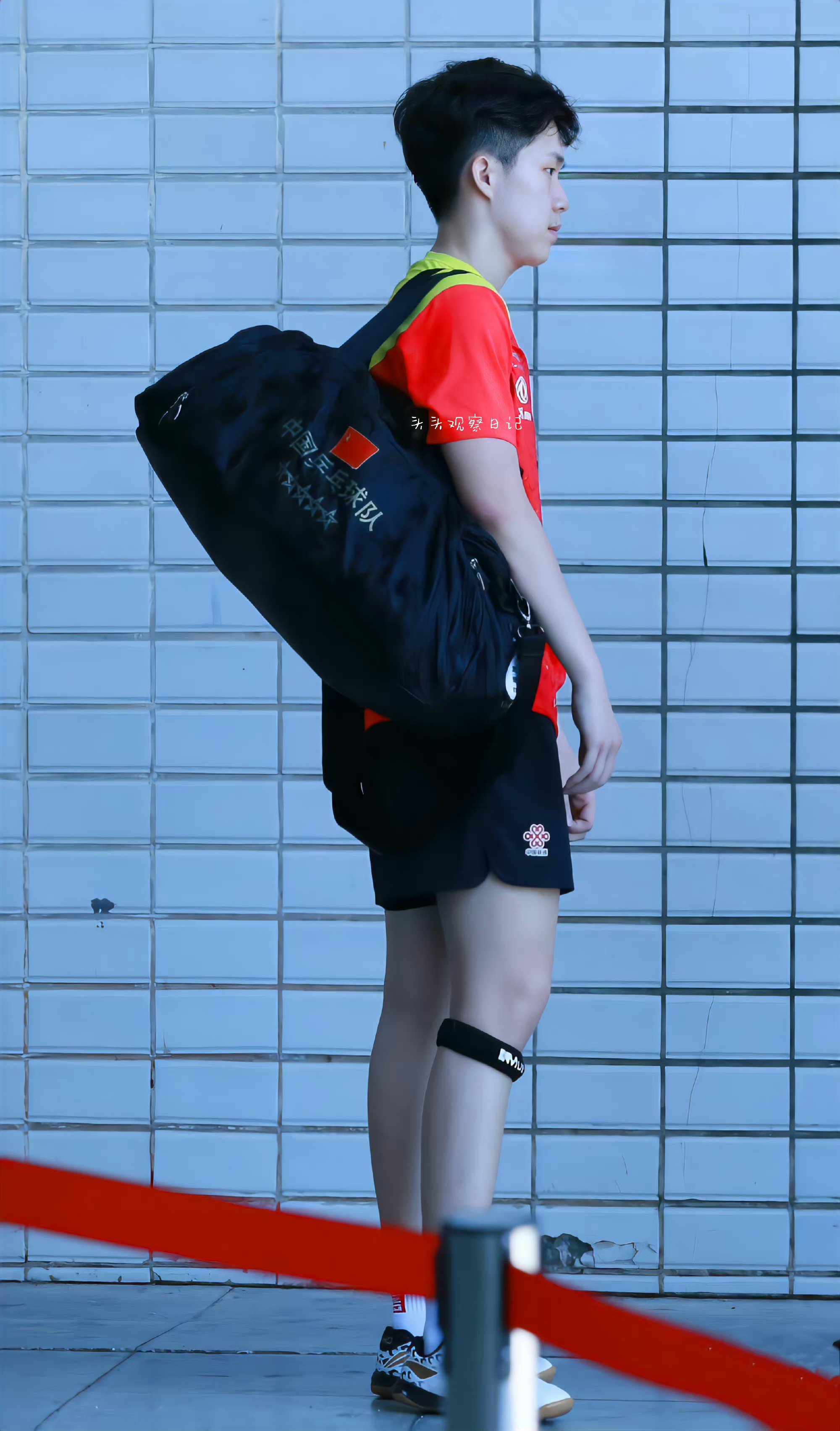 王楚钦这个板寸头太适合他了显得十分阳光帅气仿佛为他量身定做