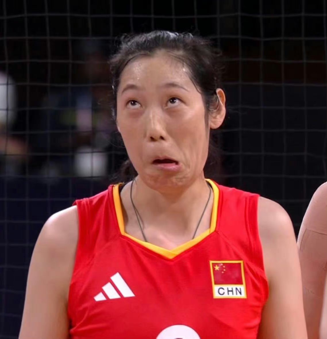 女排姑娘们止步八强,朱婷各种表情包呼之欲出,真是意难平啊!