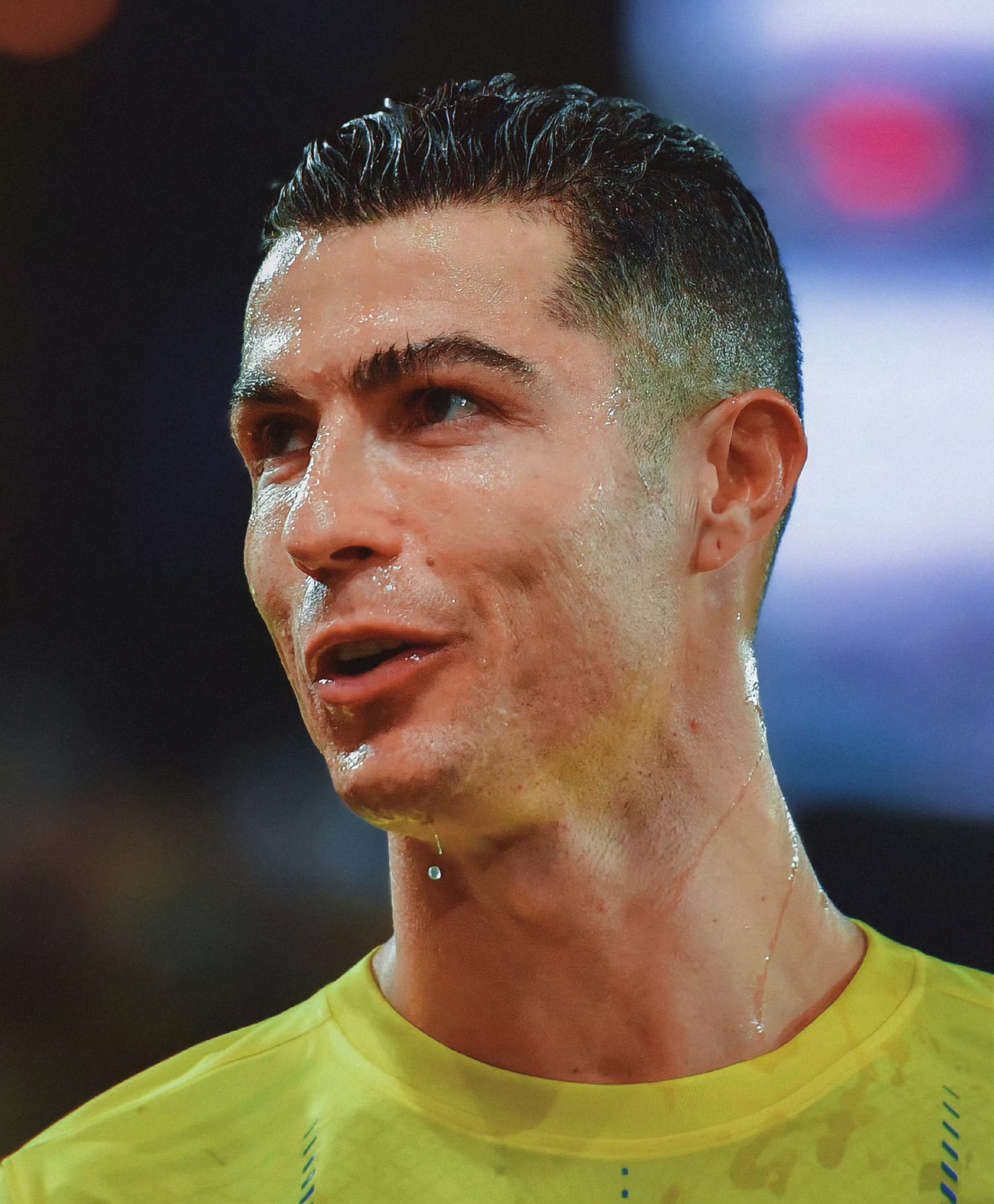 汗流浃背,顽强拼搏的c罗最酷!