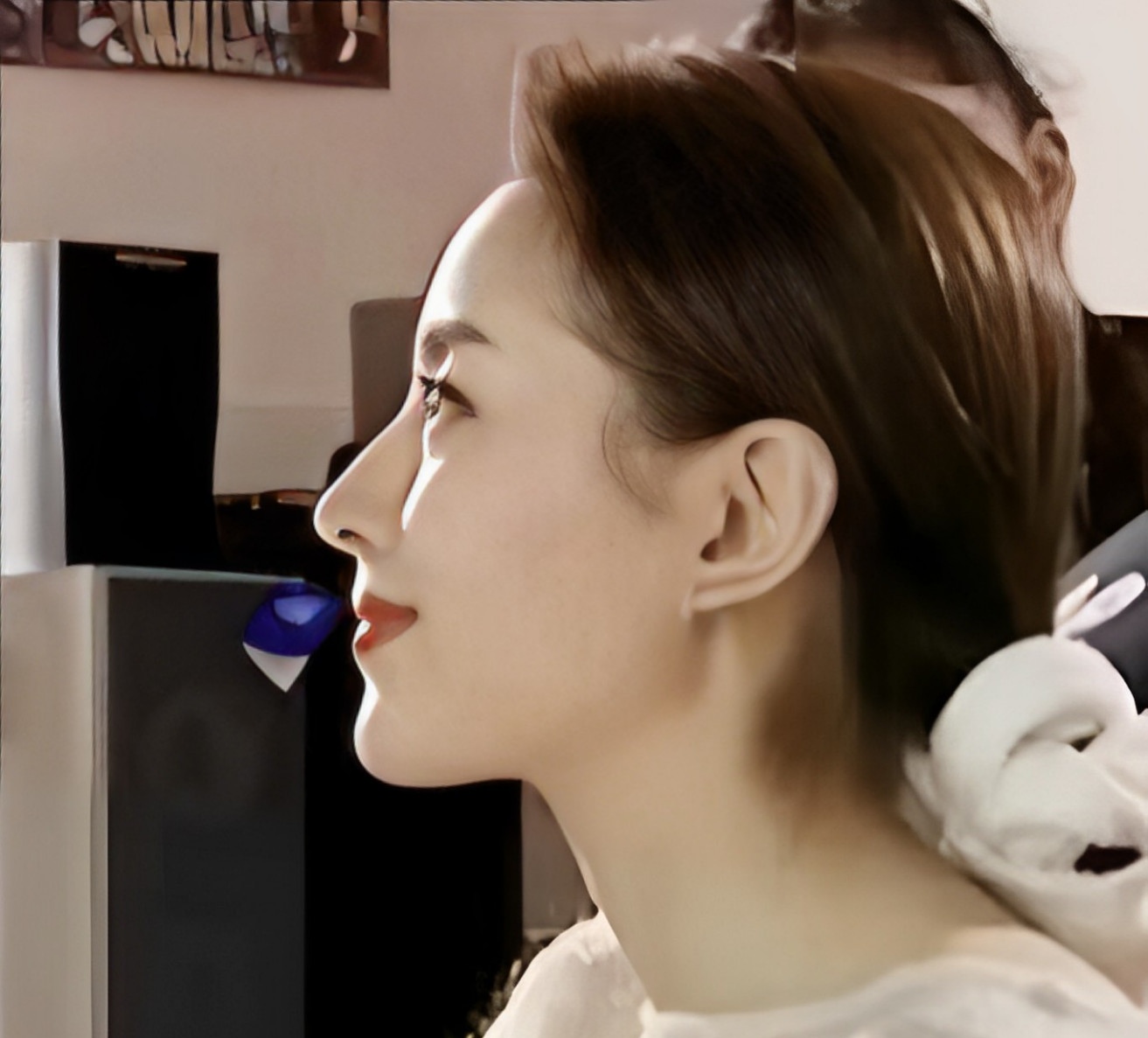 董洁侧颜,确实惊艳喔!鼻子绝对是点晴之笔