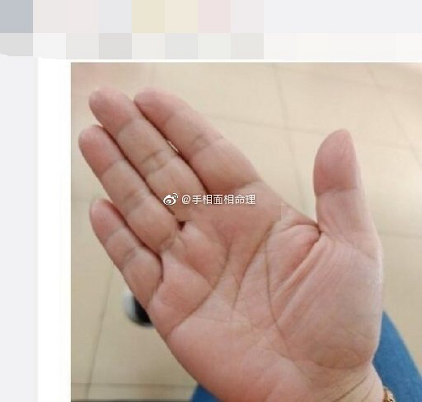 #手相预测#从手掌中看,手有三奇纹,三奇纹是一种非常吉利的掌纹,一般