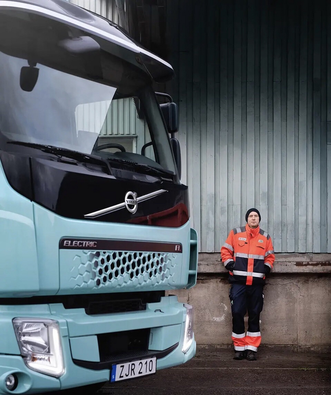 2008年,石油140美元/桶. 2020年,石油30美元/桶.