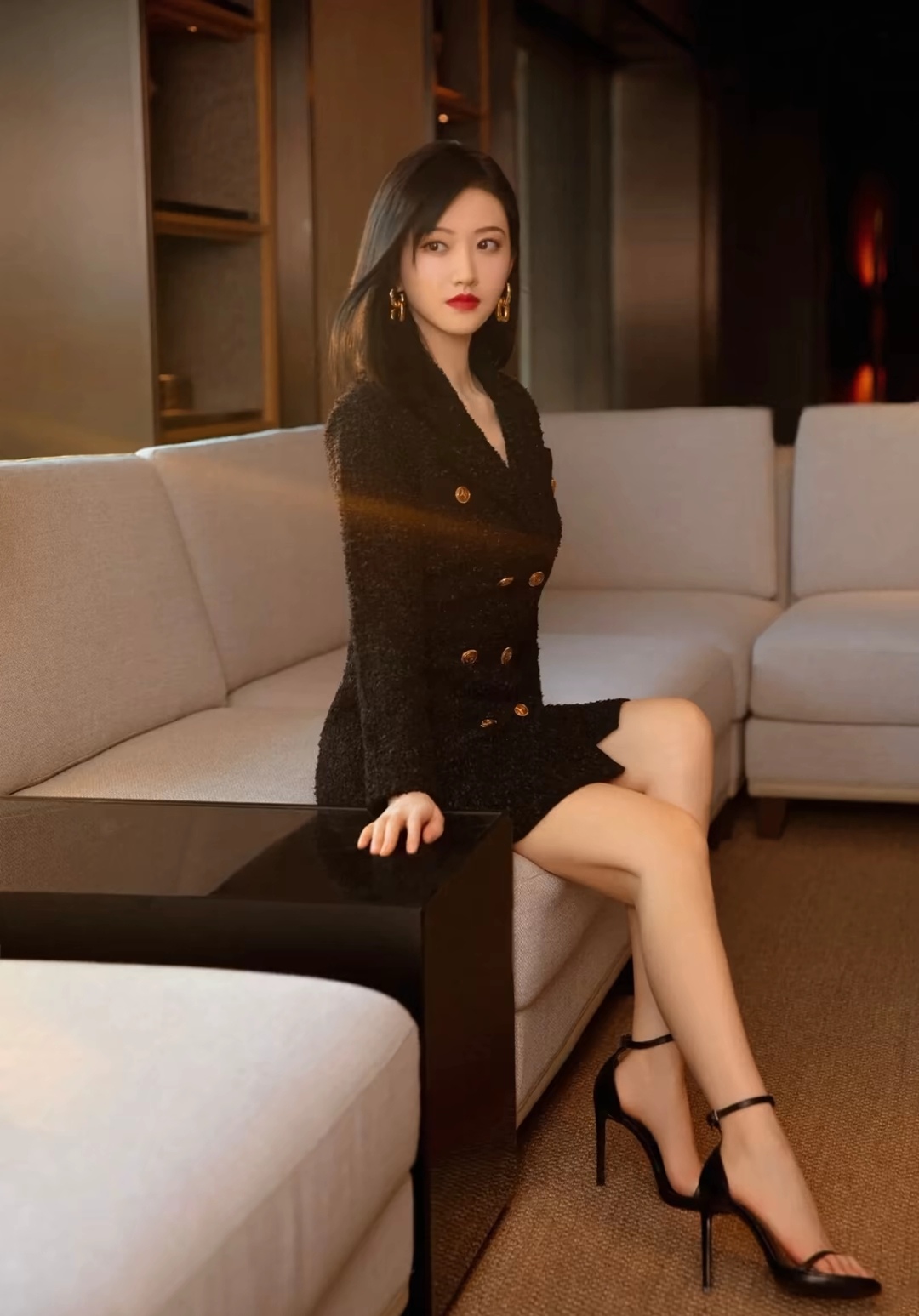 景甜,一个名字如其人的女星,她的颜值与身材都堪称娱乐圈中的佼佼者