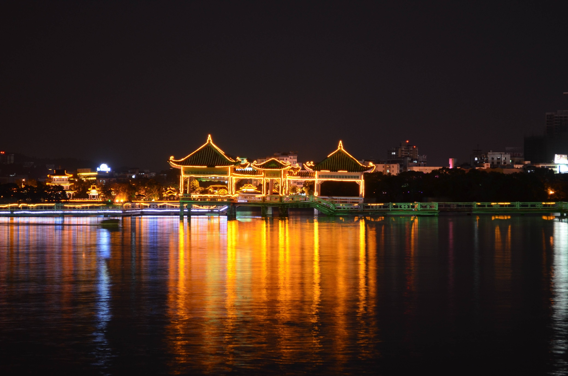 惠东西枝江夜景图片