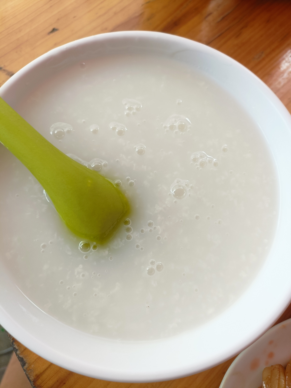 9元(一盅两件,明火白粥我的最爱),喝早茶逛了农贸市场,买了橙子豆角