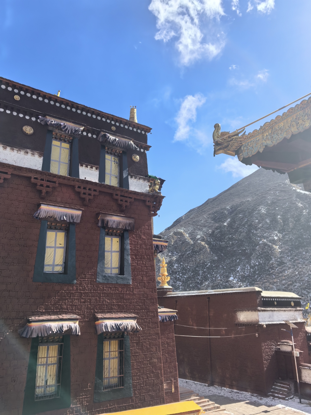 西藏噶举派最大寺庙.楚布寺