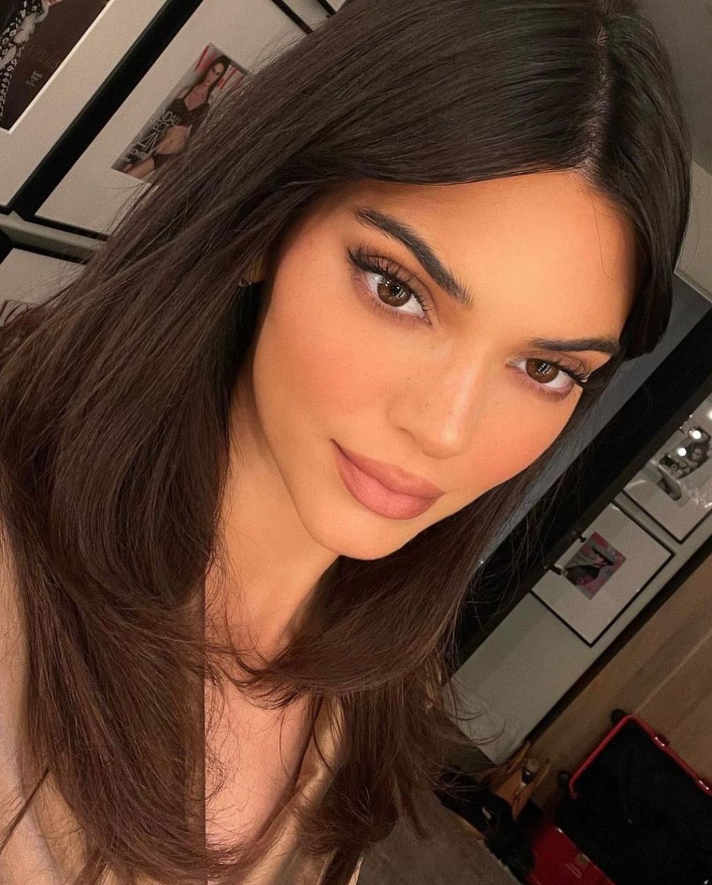 考古|肯豆詹娜绿色,视觉冲击力很大,大美女无惧任何角度