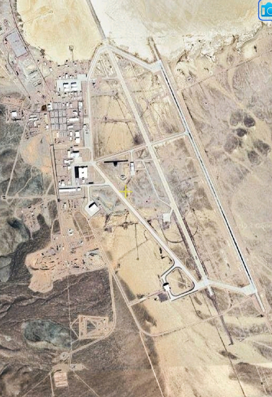 美国51区,被吹的很神秘的地方,不过卫星图上看不出来有多么神秘