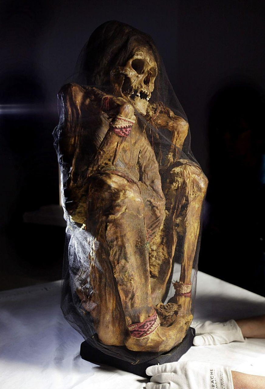 一具被作为祭品的木乃伊·发现于秘鲁·曼查伊文化·利马山谷地区