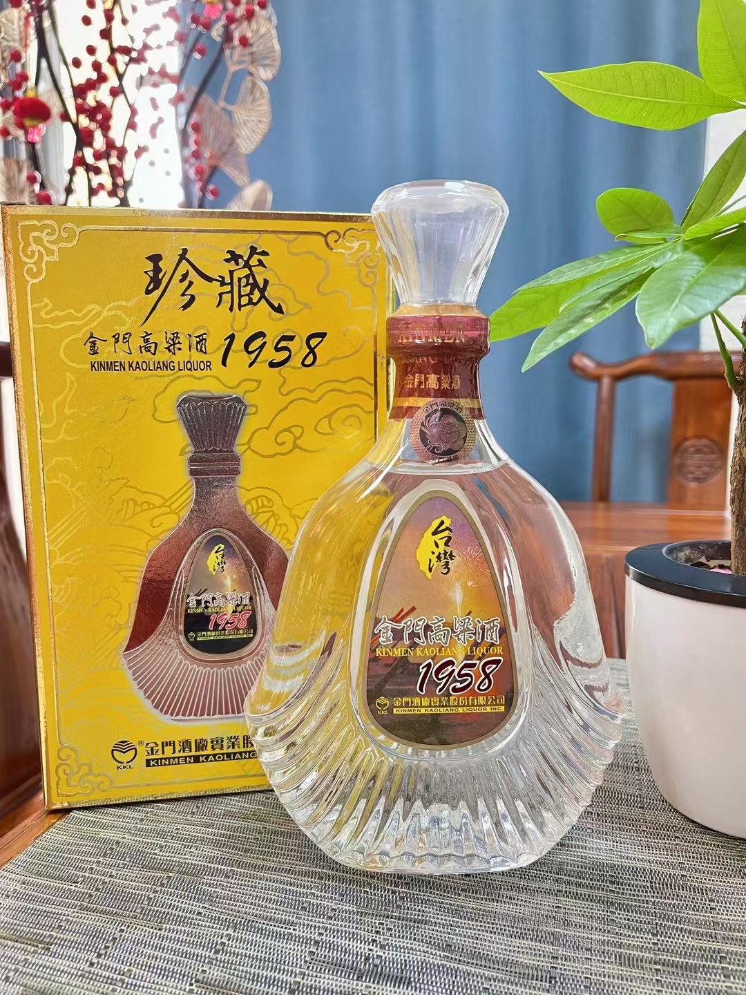 5l-53度金门高粱酒 七夕,浪漫而甜蜜 正如53度金门高粱酒 散漫着绵甜