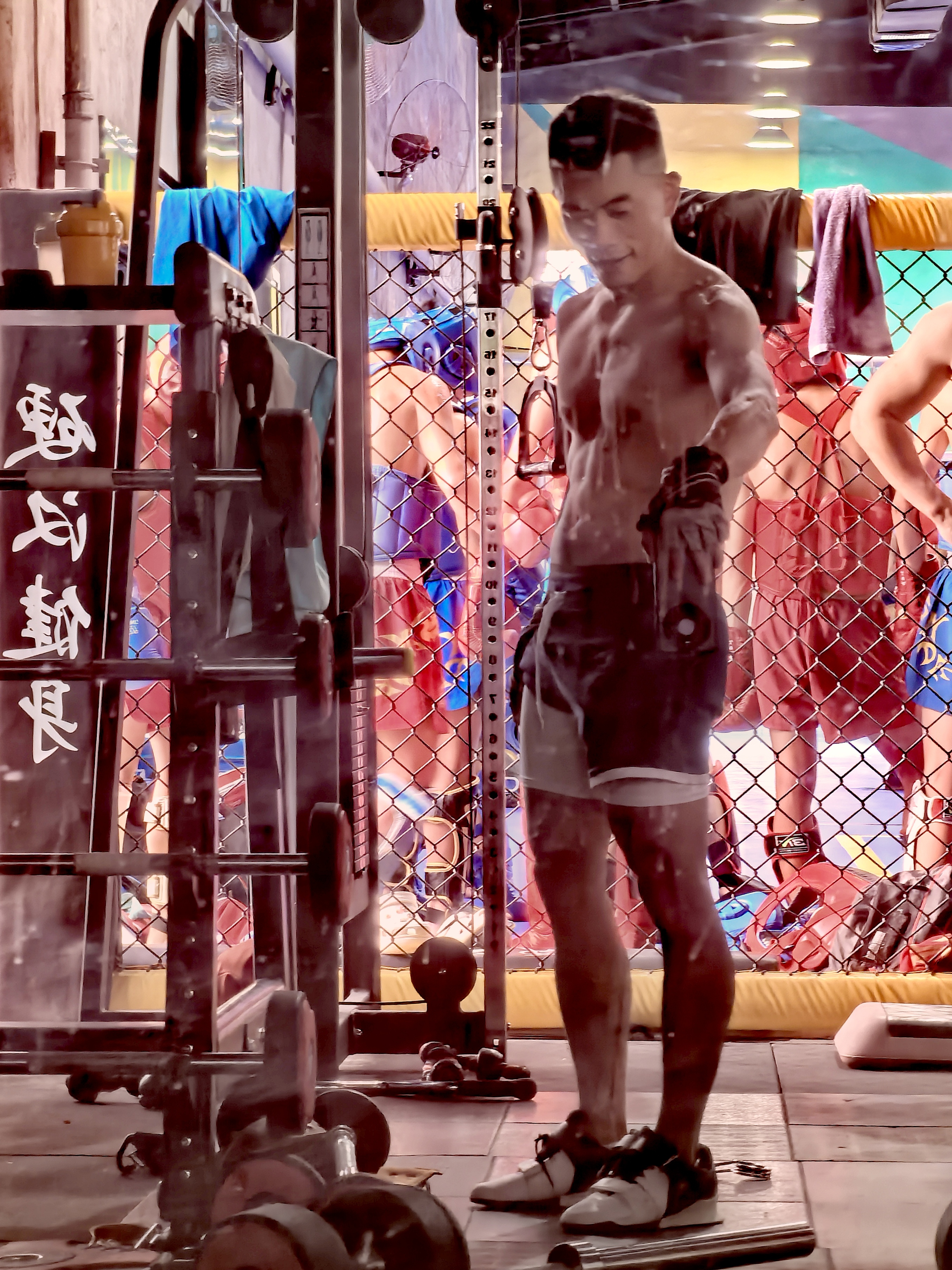 求爱的路上不放弃尊严 谋生的路上不抛弃良知#肌肉# #腹肌# #大叔