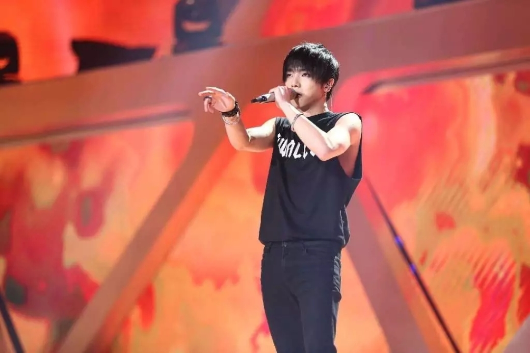 东方卫视《天籁之战》第一季中华晨宇24小时改编的《齐天大圣》堪称