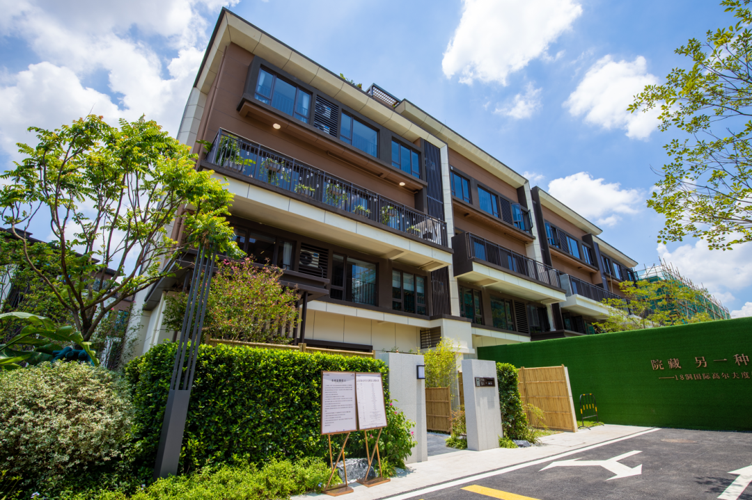 佛山云东海叠墅 67总价170万带装修[色] 67首付34万,月供6500元