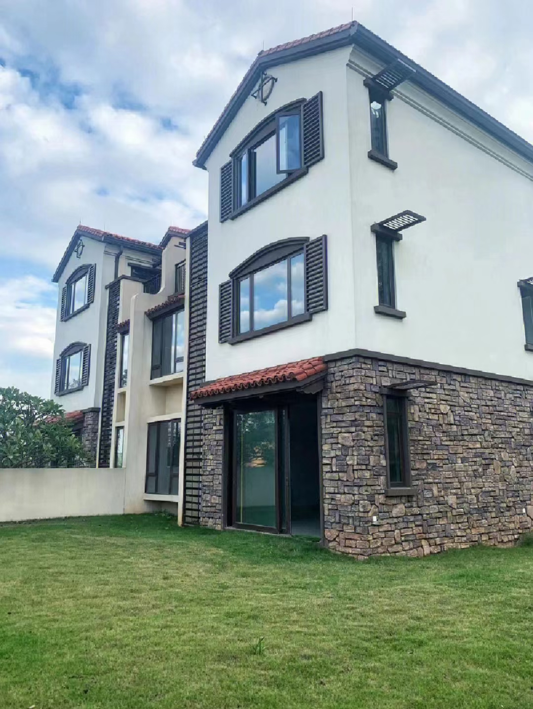 佛山御江南别墅!