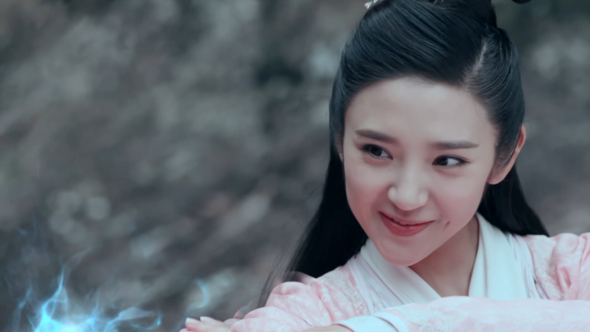 唐艺昕在古装剧《青云志》中扮演田灵儿. 一个又"甜"又有灵气的姑娘