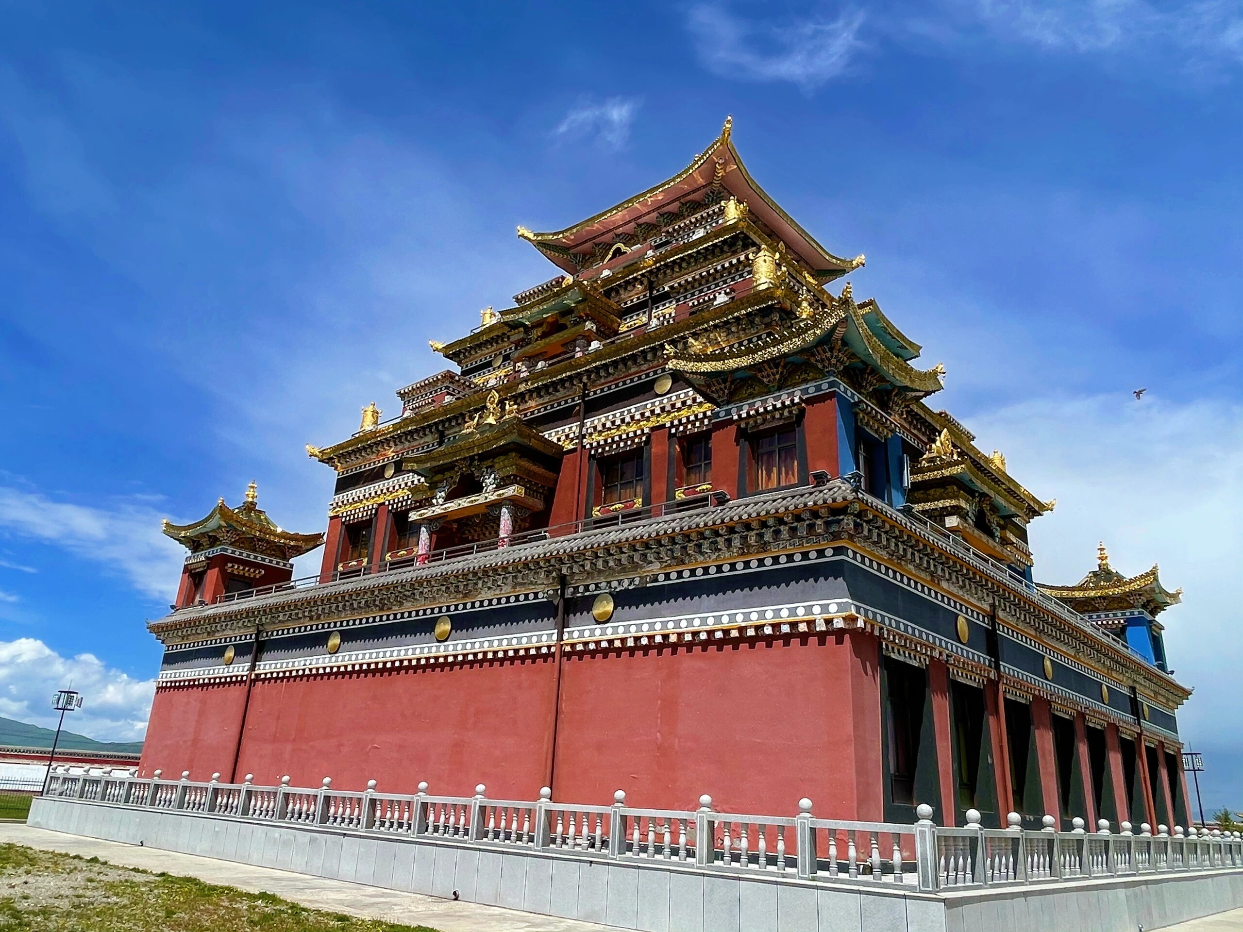 娘玛寺～世界之最,转经筒界的"天花板"||| 娘玛寺位于甘肃省玛曲县