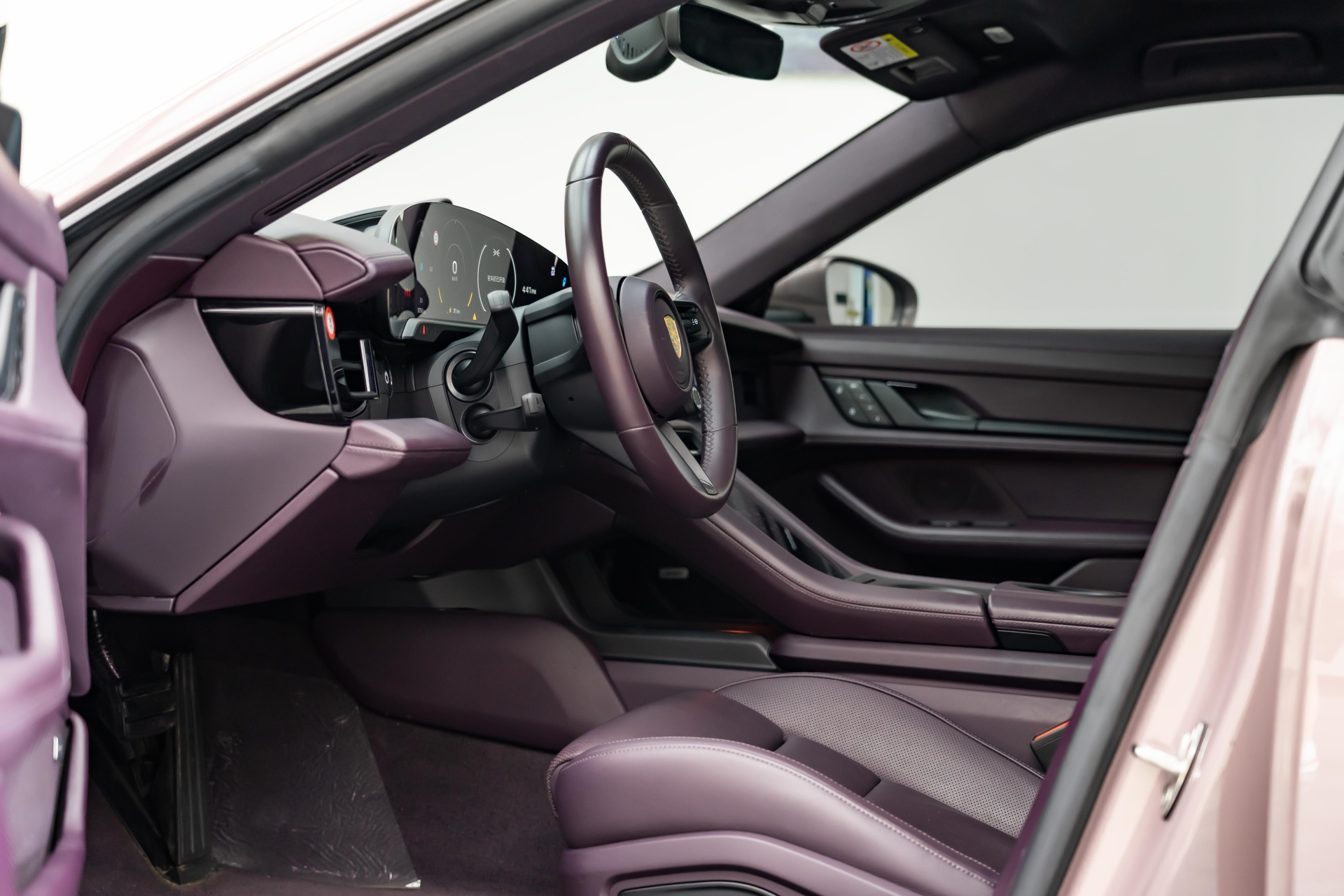 保时捷taycan[话题]#   【车辆名称】2022款 taycan 【上牌时间】