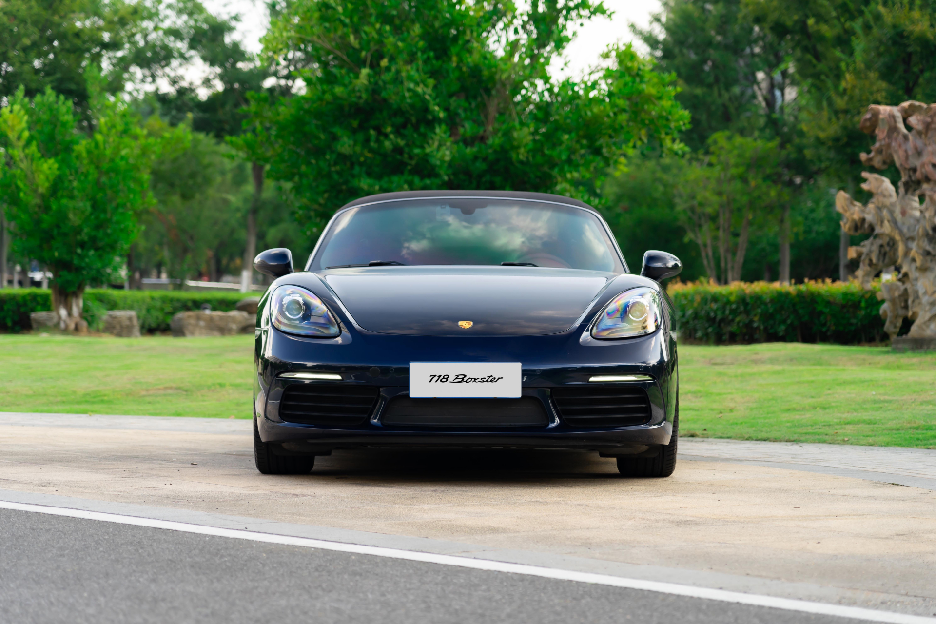 保时捷718[话题]#   【车辆名称】2018款 保时捷718 boxster 2.