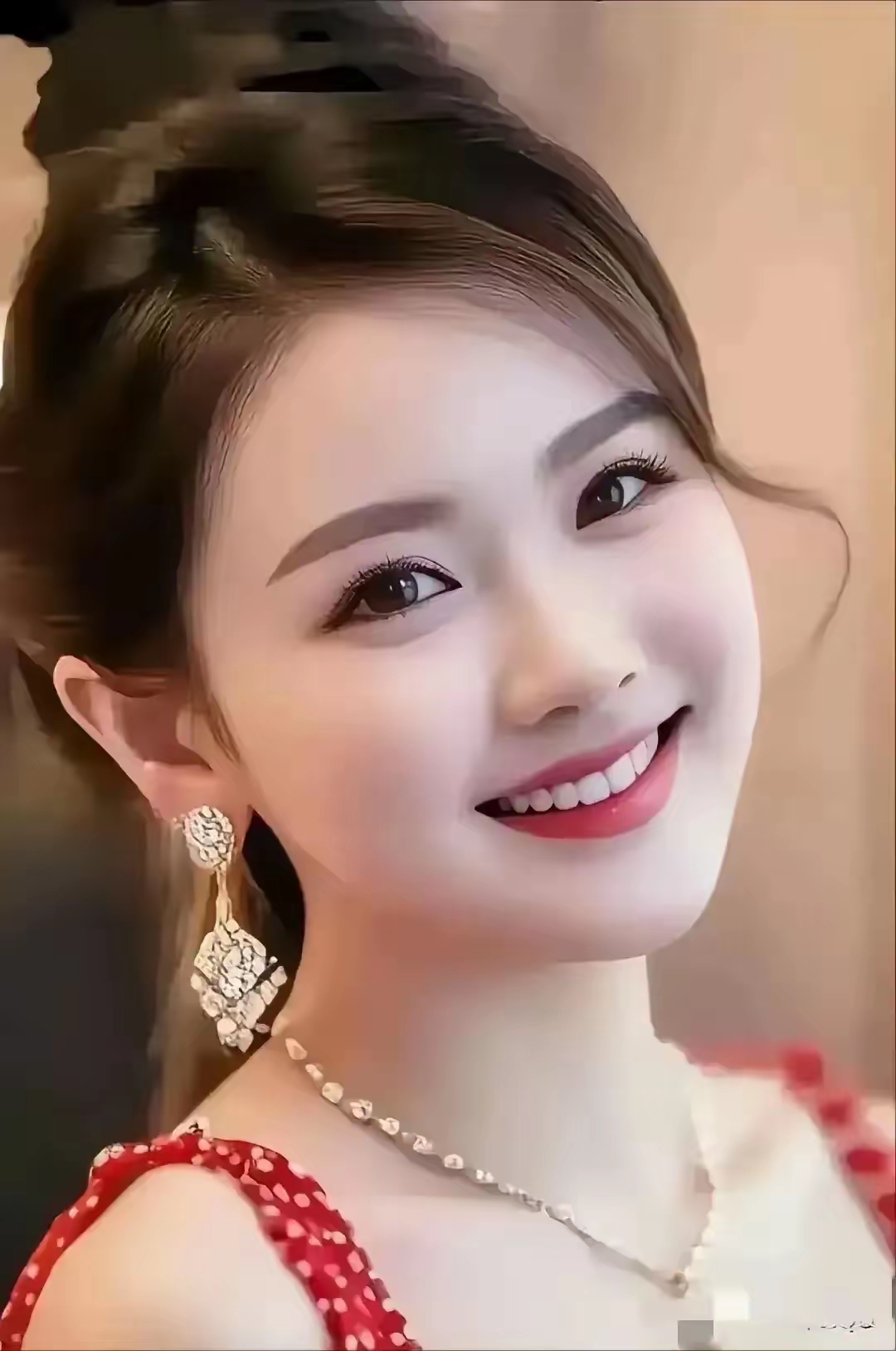 笑容如花,美丽动人