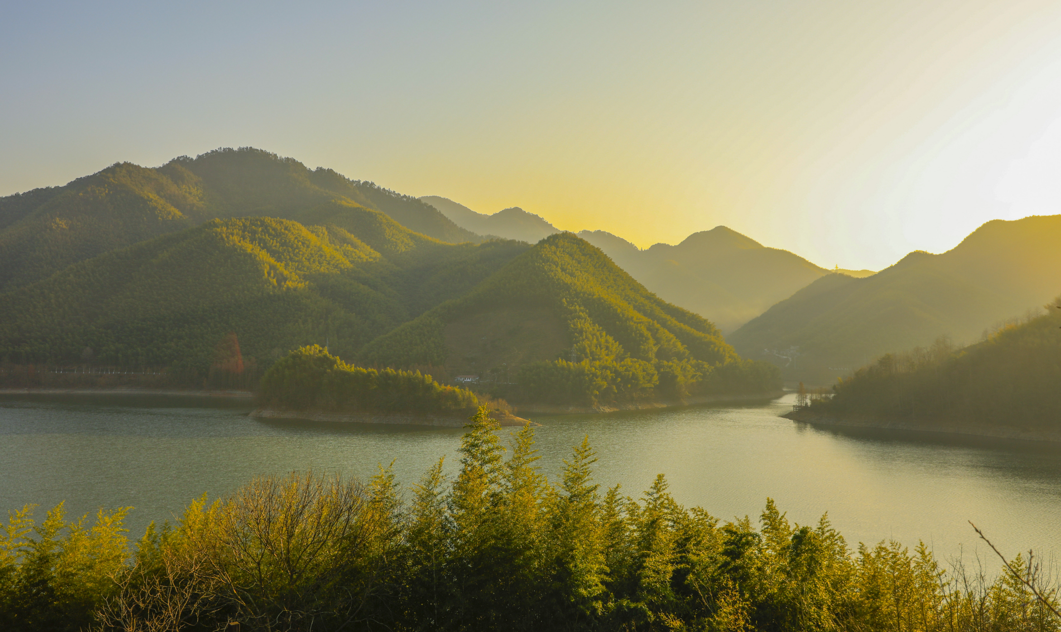 环行新昌巧英水库 #遇见好风景# 05交通住宿:自驾比较合适,周边有巧