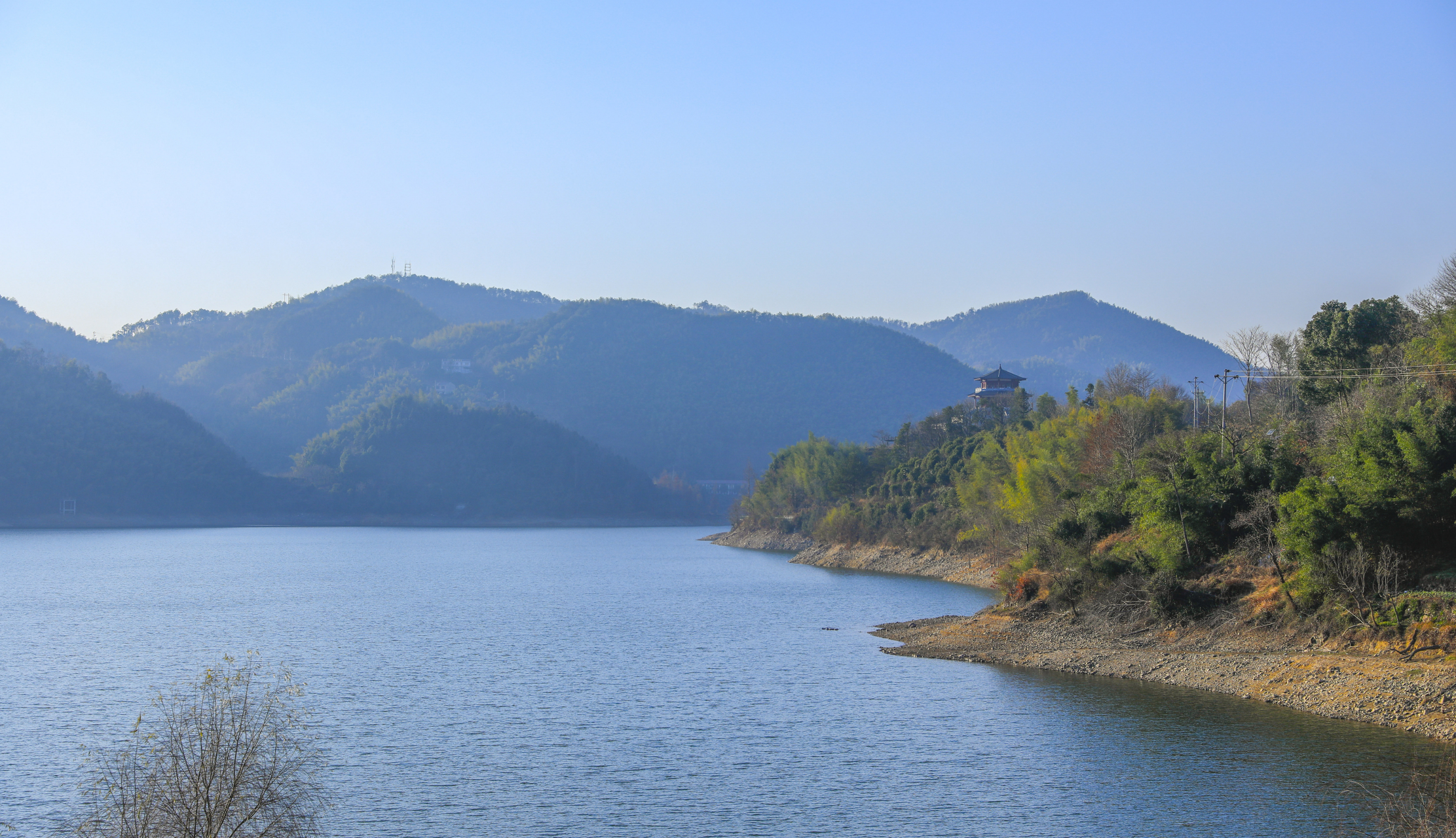 环行新昌巧英水库 #遇见好风景# 05交通住宿:自驾比较合适,周边有巧
