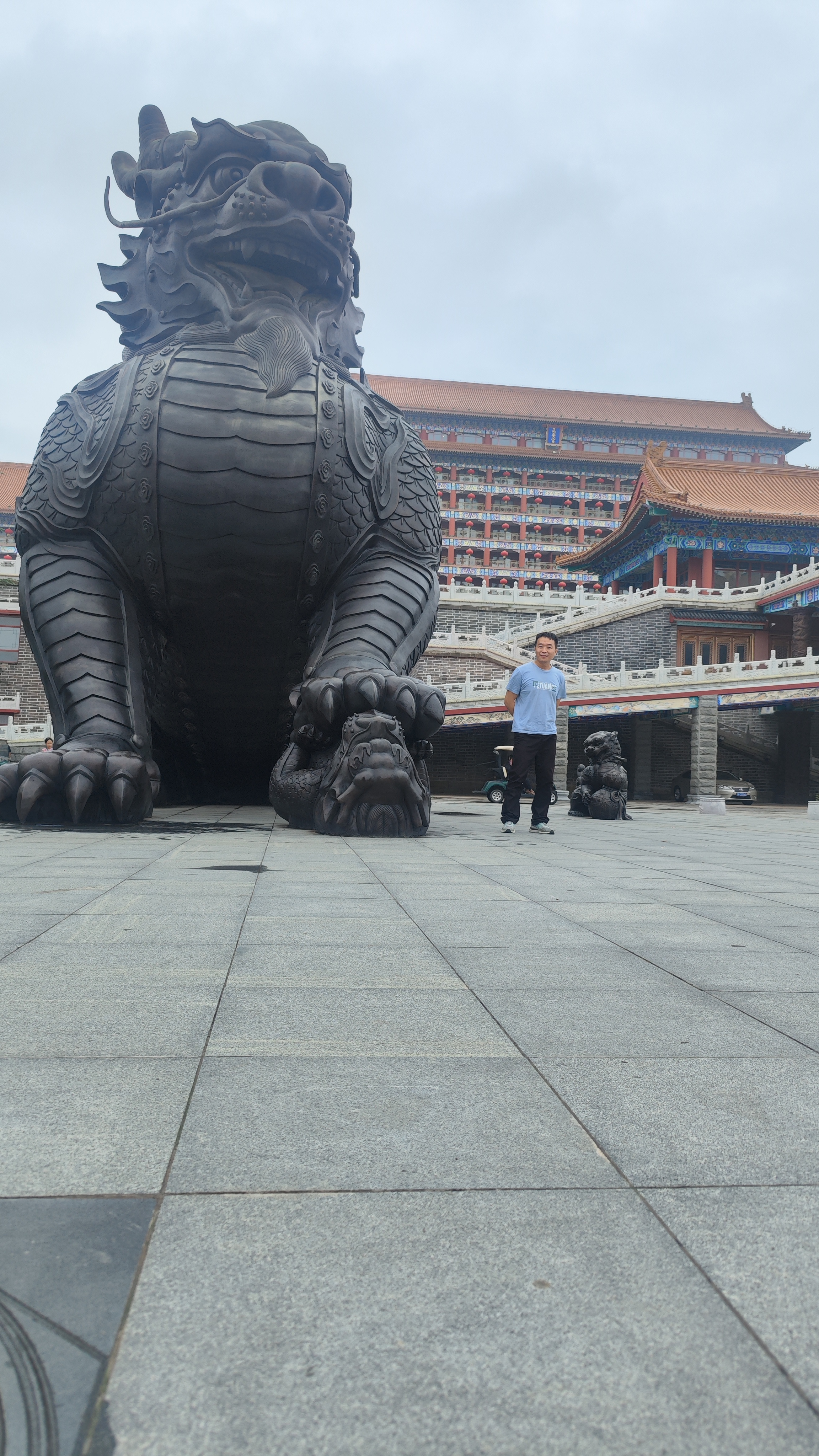 香河第一城佛像图片