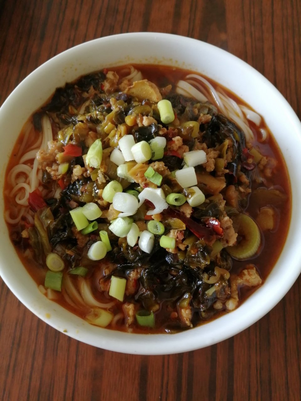 肉沫酸菜面