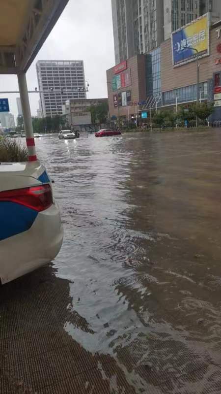 暴雨后的襄阳