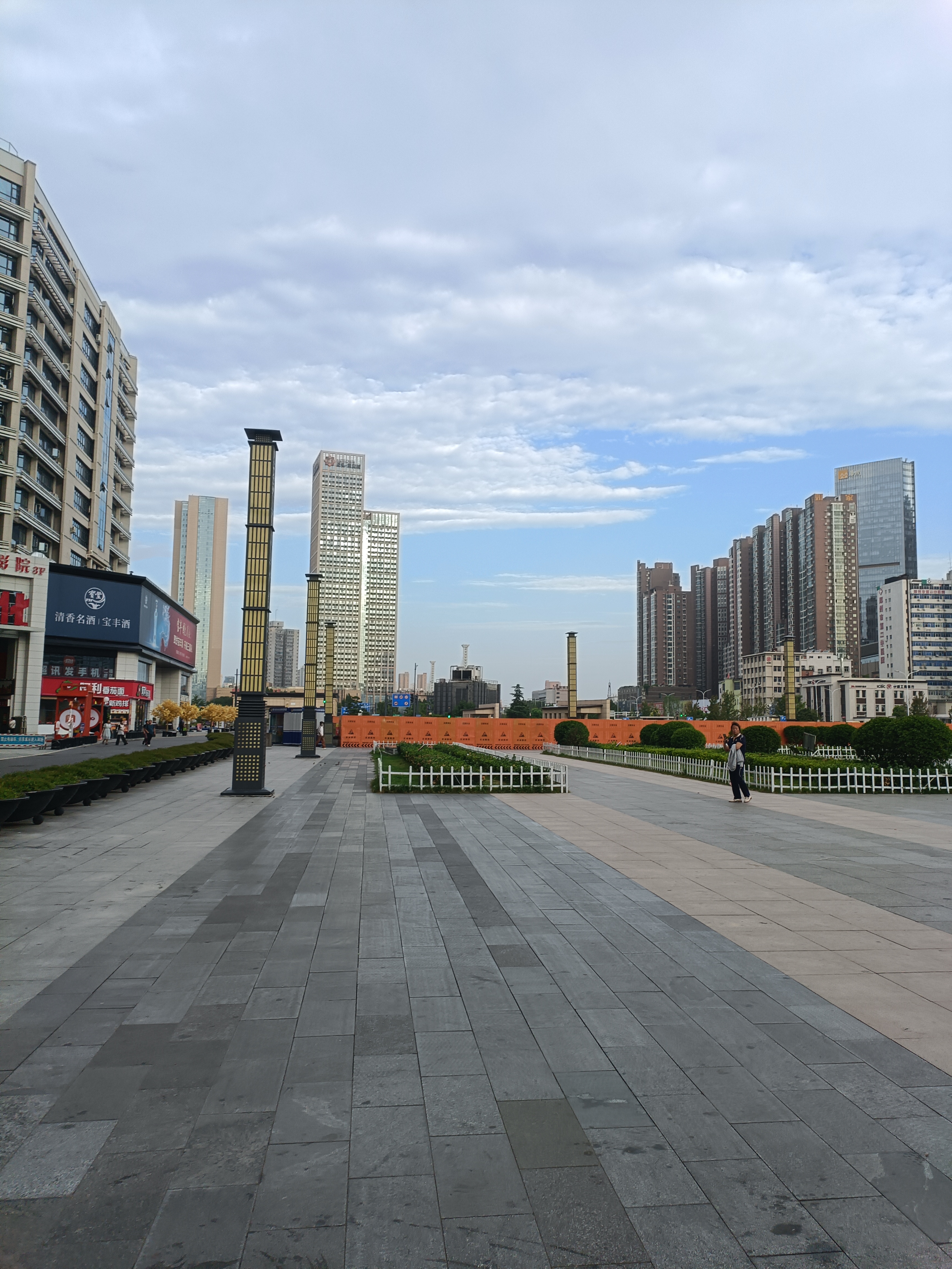 一个总是在付出,一个总是不满意