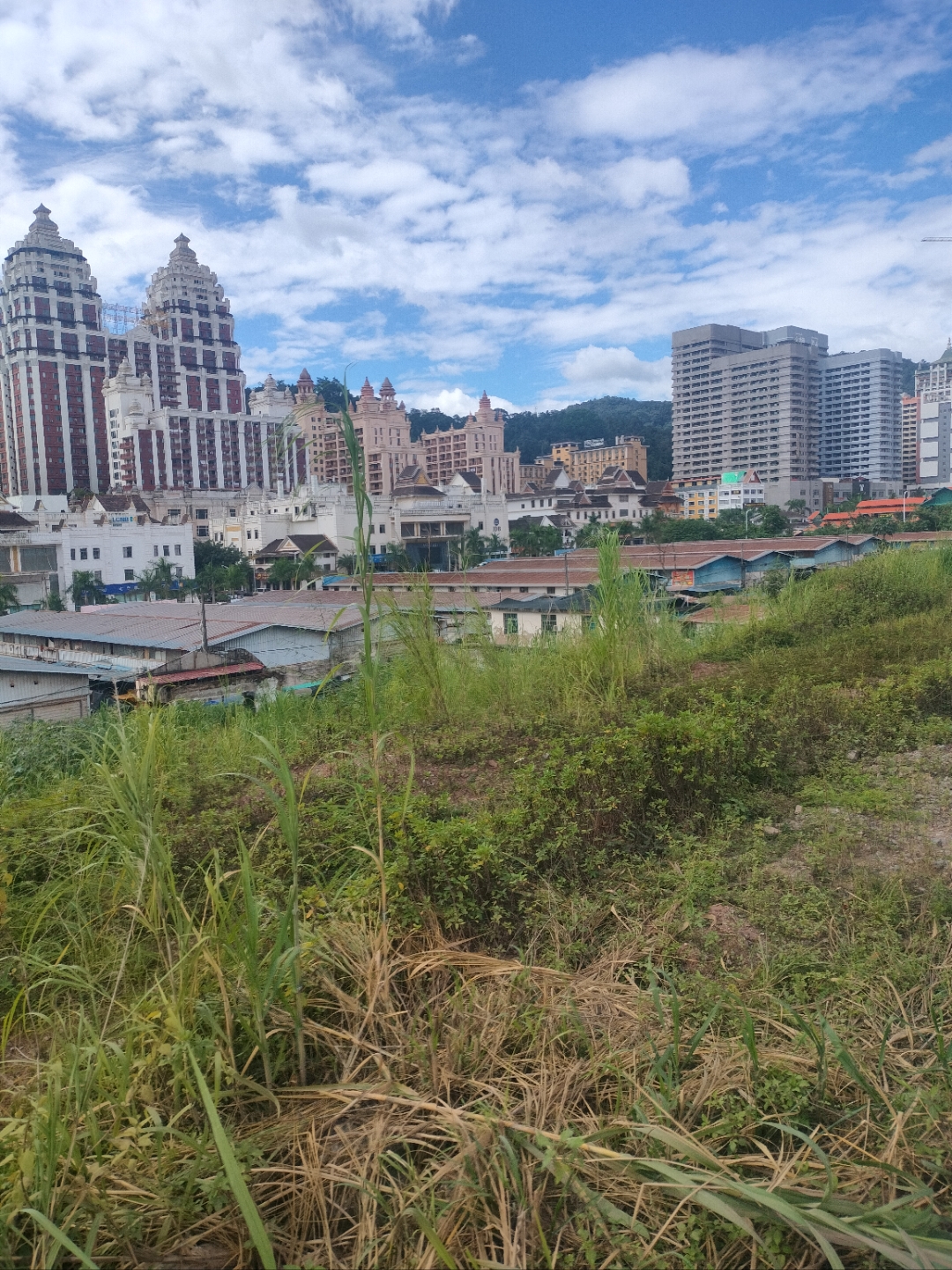老挝磨丁