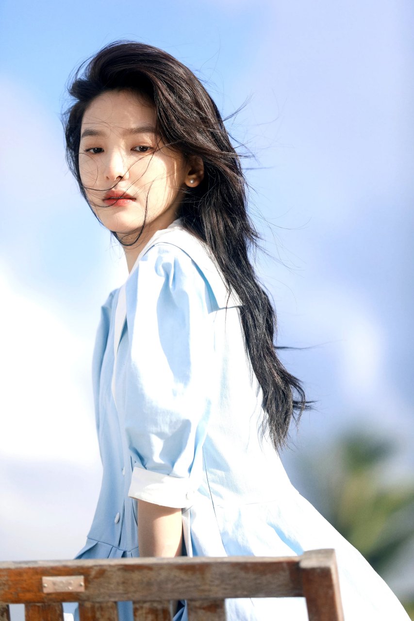 章若楠满满青春疼痛文学女主感,清纯又带着充满故事的眼睛#美女