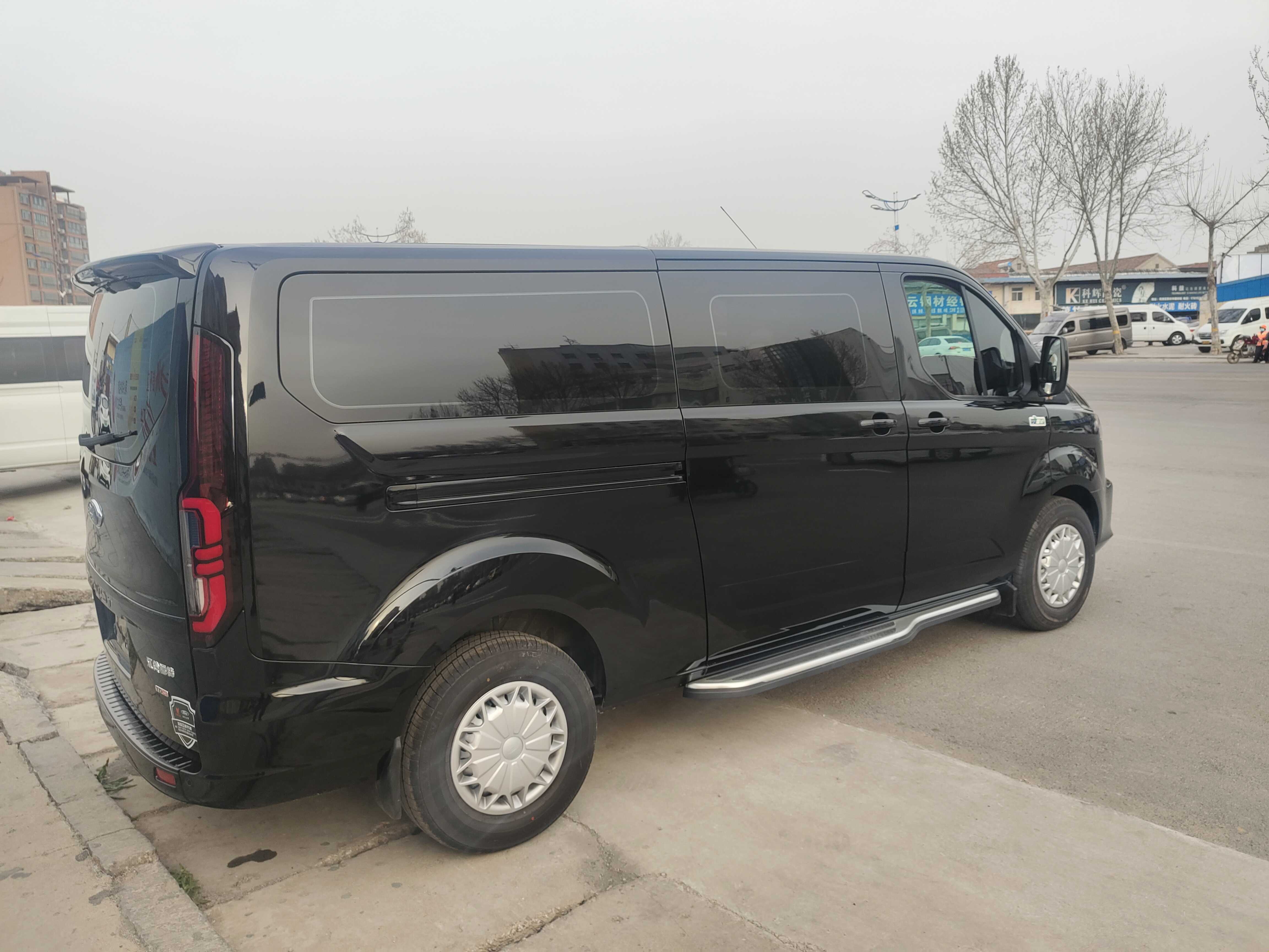 出租9座豪华商务车 正在接单中:全国各地旅游,业务考察,外地学习,走亲