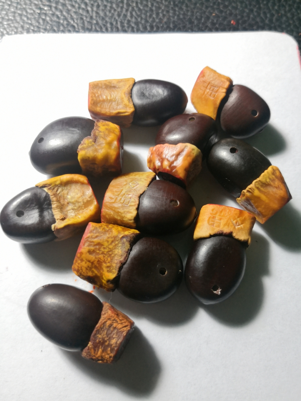 非遗项目缅茄篆刻