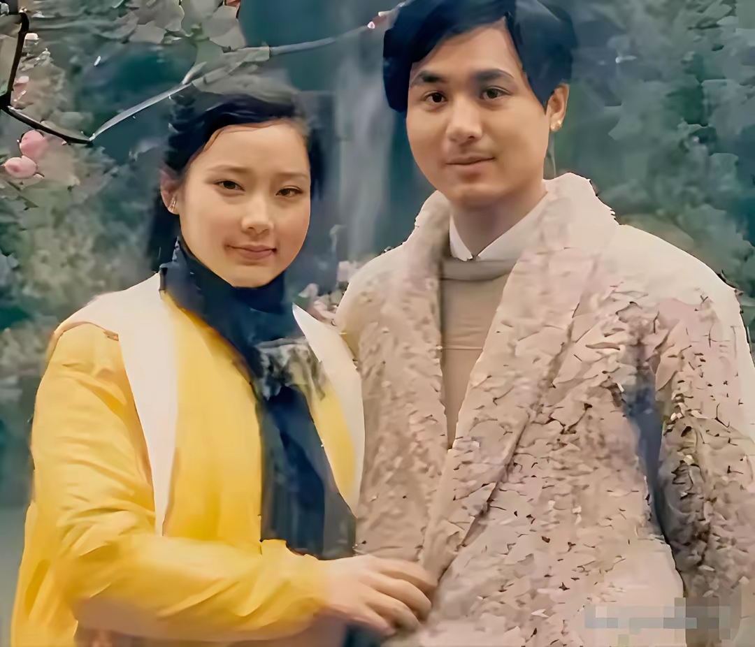 何赛飞坎坷童年与幸福婚姻 何赛飞的童年,那叫一个苦