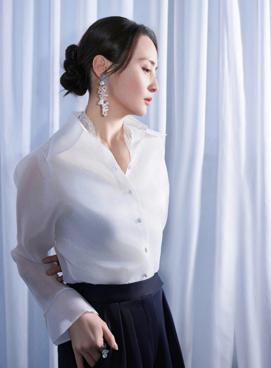 明星穿搭# #蒋勤勤