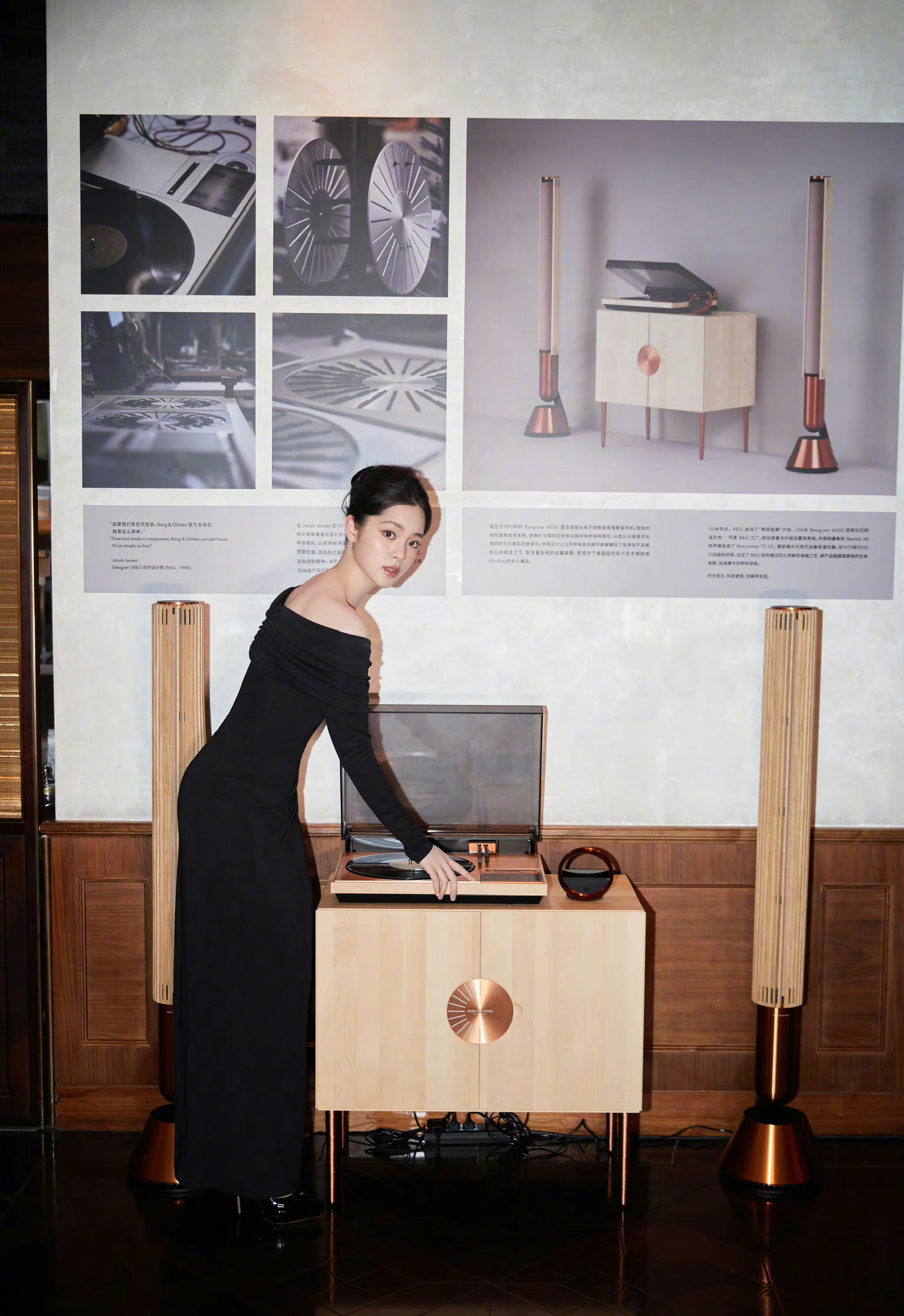 欧阳娜娜一袭黑色露肩连衣裙,好美好优雅.#明星穿搭# #欧阳娜娜