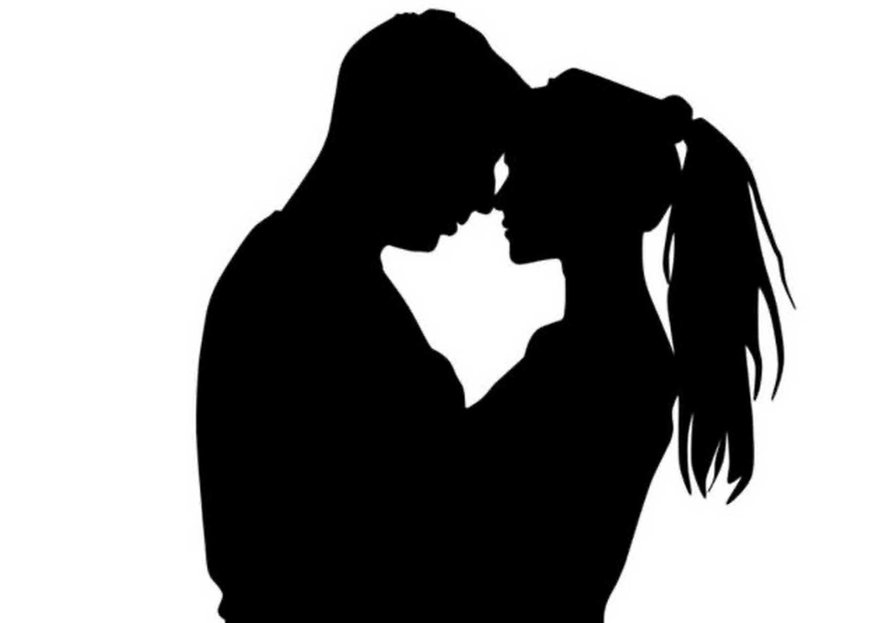 刚恋爱那会,特别喜欢接吻,后来结了婚有了娃,逐渐的不喜欢接吻了,也不