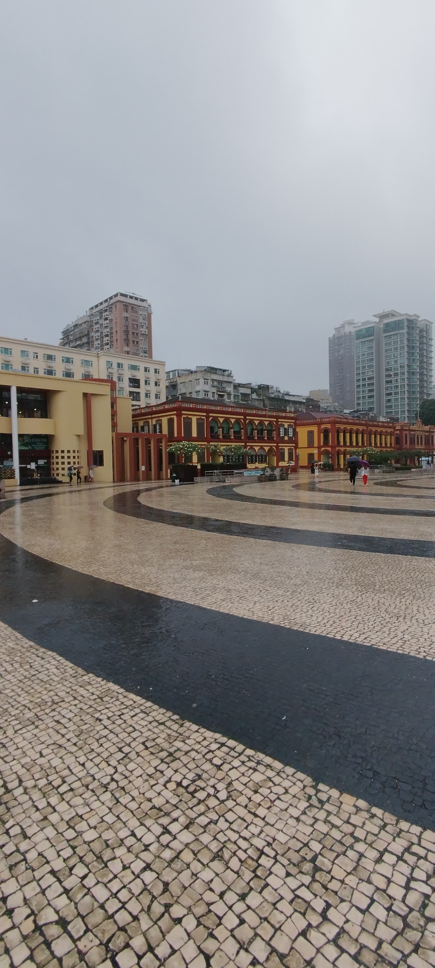 中国澳门塔石广场位于中国澳门市区,是一个充满活力和美丽景色的城市
